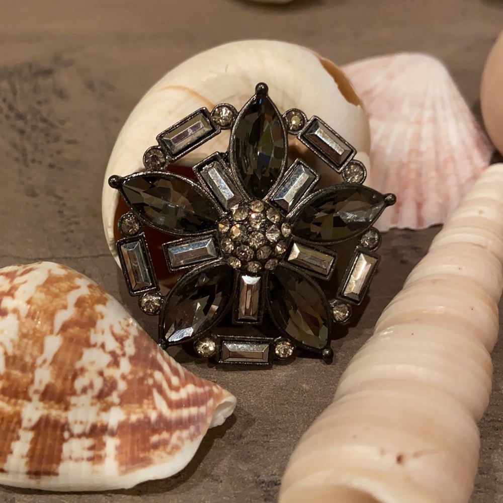 Premier Designs Brooch - Picture 6 of 15